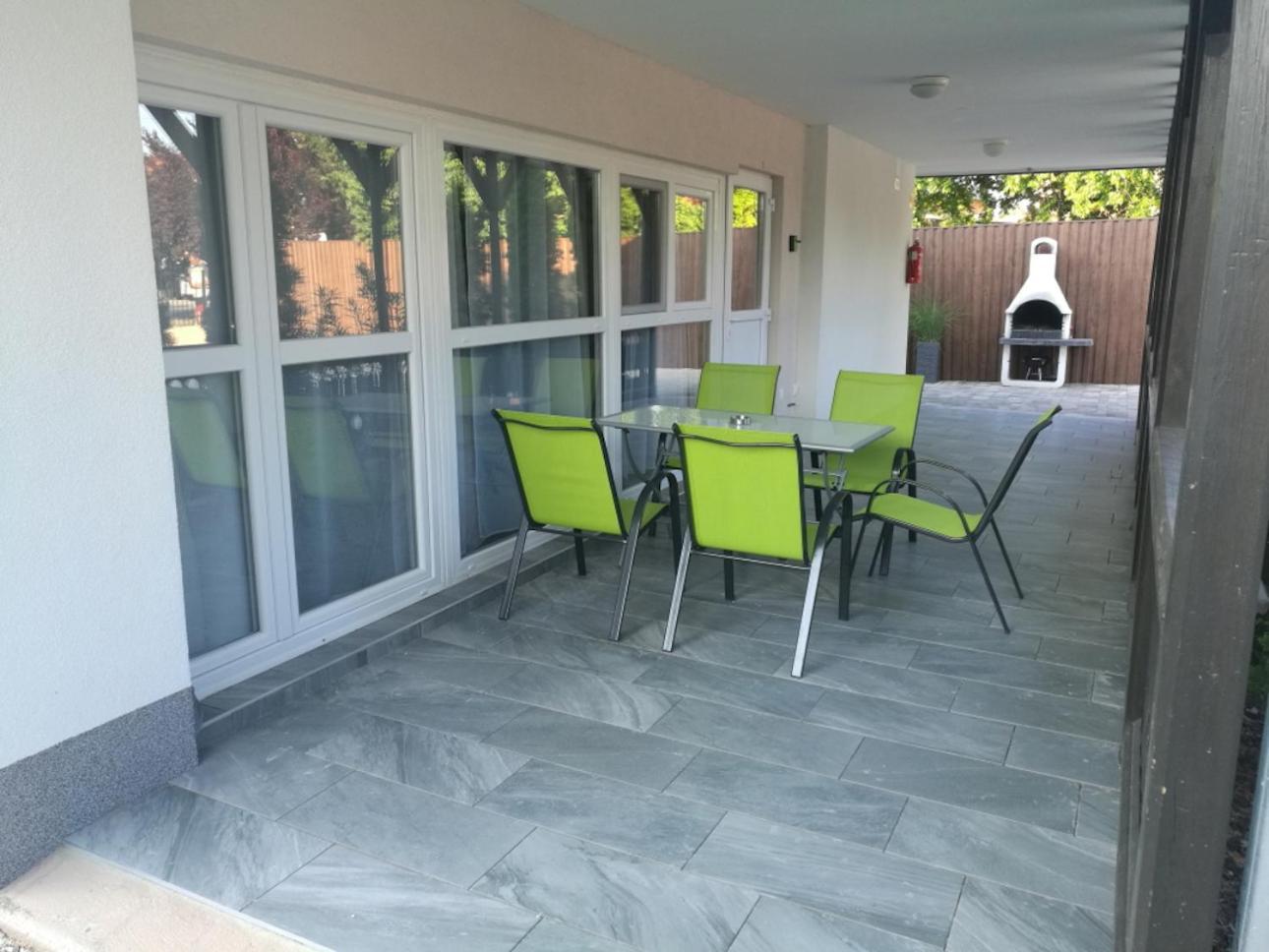 Tutti Apartman Balatonlelle Eksteriør bilde